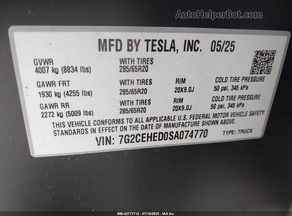 7G2CEHED0SA074770 2025 TESLA CYBERTRUCK Silver Շարժիչի բաժամունքի տեսք
