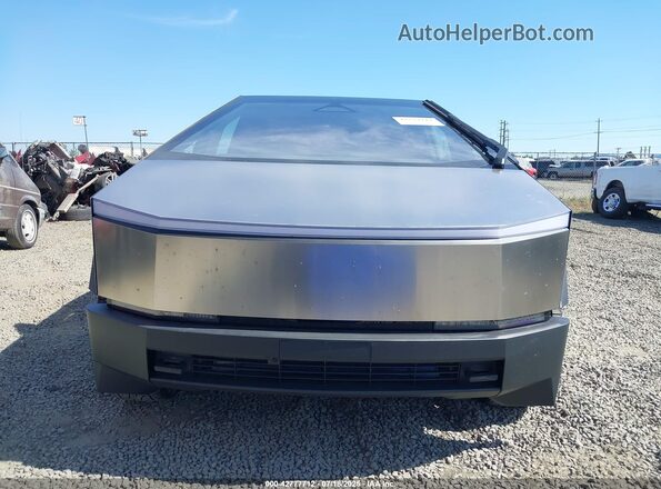 7G2CEHED0SA074770 2025 TESLA CYBERTRUCK Silver Սալոնի հետևի տեսք