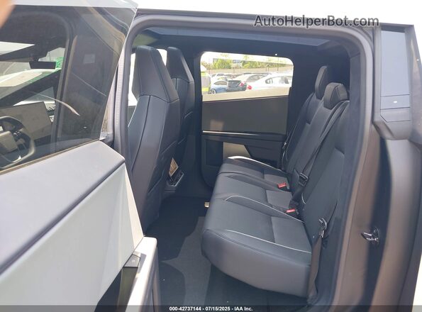 7G2CEHED3RA049596 2024 TESLA CYBERTRUCK Silver VIN კოდის სტიკერის ხედი