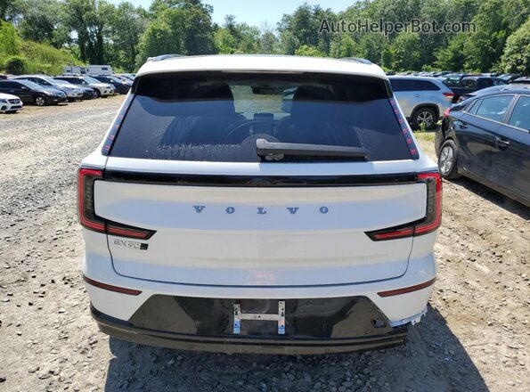 7JDEV3KK8SG005696 2025 VOLVO EX90 White 