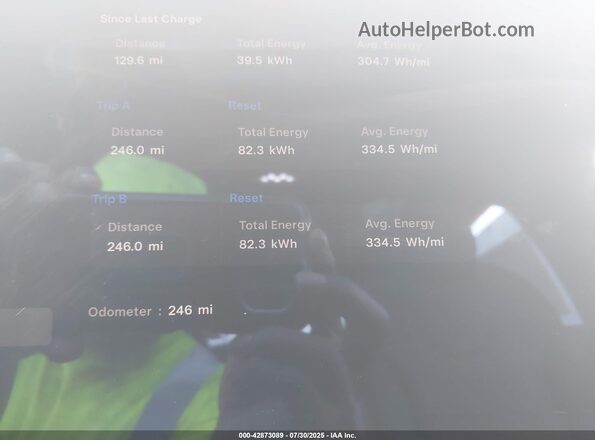 7SAXCDE54SF468578 2025 TESLA MODEL X White Vista de los asientos traseros