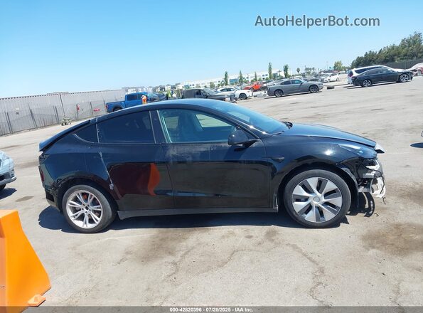7SAYGAEE6PF904152 2023 TESLA MODEL Y Black სალონის 360-გრადუსიანი ხედი