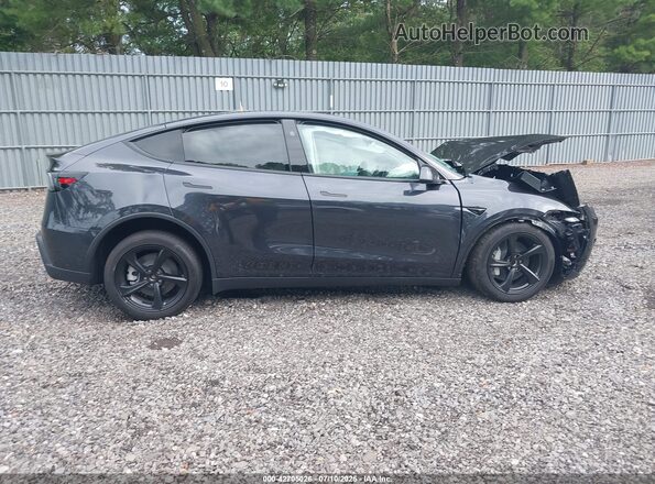 7SAYGDED1TF376975 2026 TESLA MODEL Y Gray 