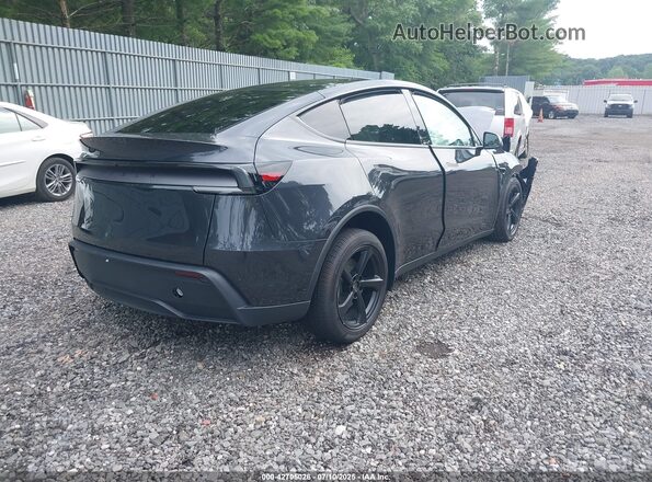 7SAYGDED1TF376975 2026 TESLA MODEL Y Gray 