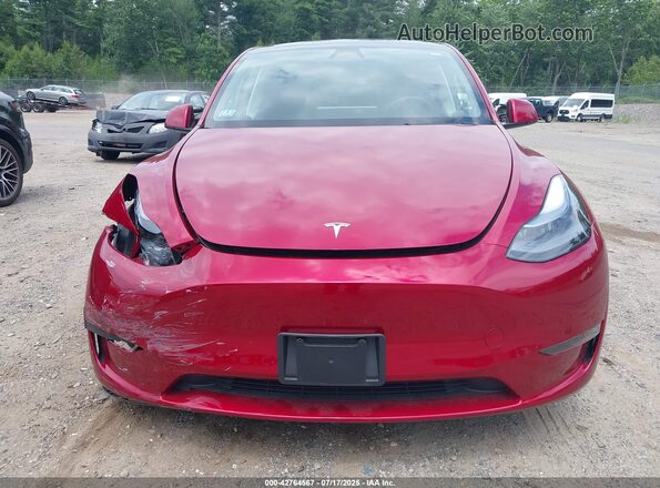7SAYGDEE2SF295099 2025 TESLA MODEL Y Red Вид панелі приладів