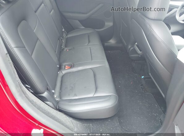 7SAYGDEE2SF295099 2025 TESLA MODEL Y Red Вид наклейки з VIN-кодом