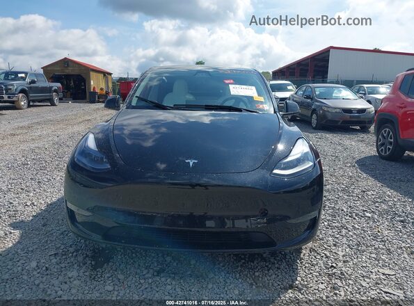 7SAYGDEE4RF161429 2024 TESLA MODEL Y Black 