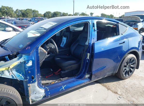 7SAYGDEE9NF443673 2022 TESLA MODEL Y Blue 