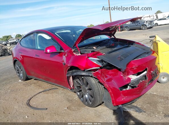 7SAYGDEF7RF105137 2024 TESLA MODEL Y Red Front view