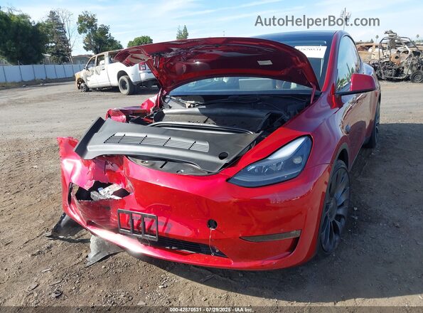 7SAYGDEF7RF105137 2024 TESLA MODEL Y Red 