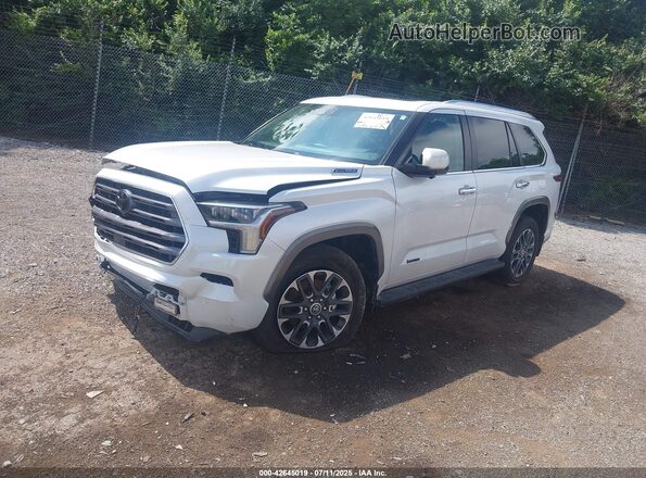 7SVAAABA1RX043351 2024 TOYOTA LIMITED White Vista tres cuartos delantera izquierda