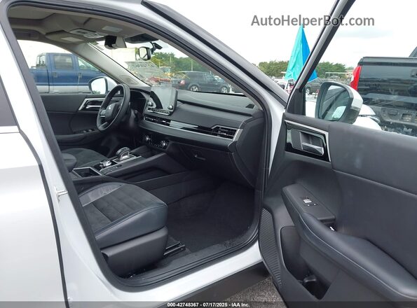 JA4J3UA88PZ060230 2023 MITSUBISHI OUTLANDER White 