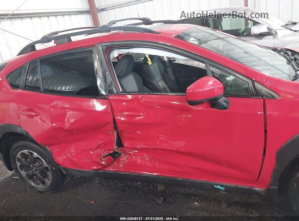 JF2GTAEC2M8680586 2021 SUBARU CROSSTREK Red Սալոնի հետևի տեսք