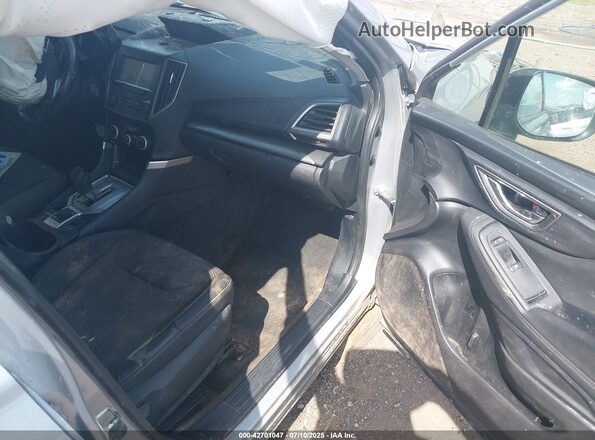 JF2SKAJC5MH476903 2021 SUBARU FORESTER Серебряный Вид салона спереди