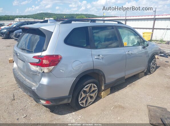 JF2SKAJC5MH476903 2021 SUBARU FORESTER Серебряный Задняя правая четверть
