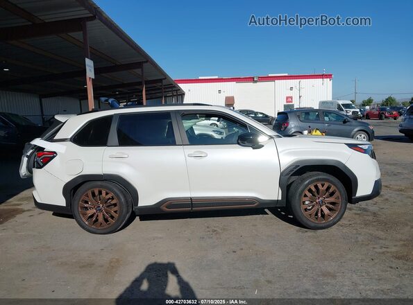 JF2SLDFC5SH520547 2025 SUBARU FORESTER White Vista interior trasera