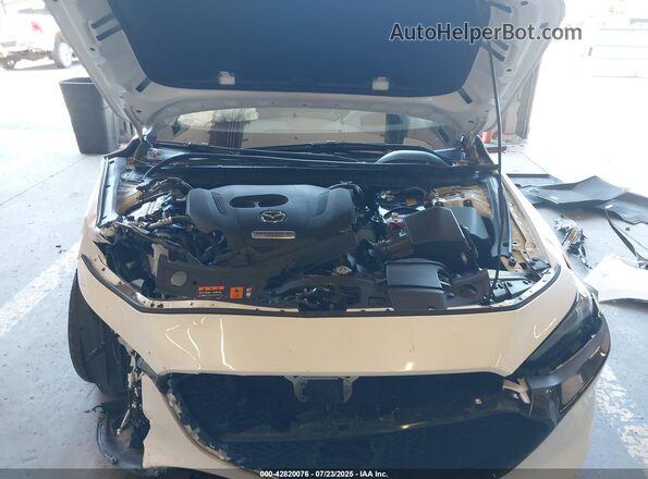 JM1BPBJY9P1605322 2023 MAZDA 3 White Widok z tyłu