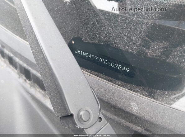 JM1NDAD77R0602849 2024 MAZDA MX-5 MIATA White Widok komory silnika
