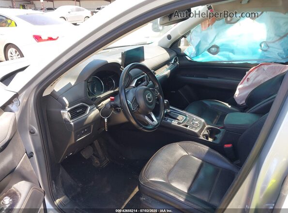 JM3KFADM3M1318826 2021 MAZDA CX-5 Silver Widok wnętrza z przodu