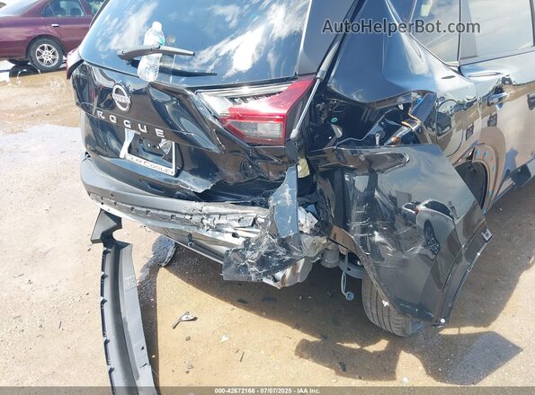 JN8BT3BA0PW433028 2023 NISSAN ROGUE Black Вид спереду
