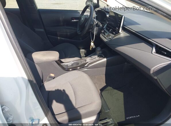 JTDVPMAE6MJ132425 2021 TOYOTA LL White Front interior view
