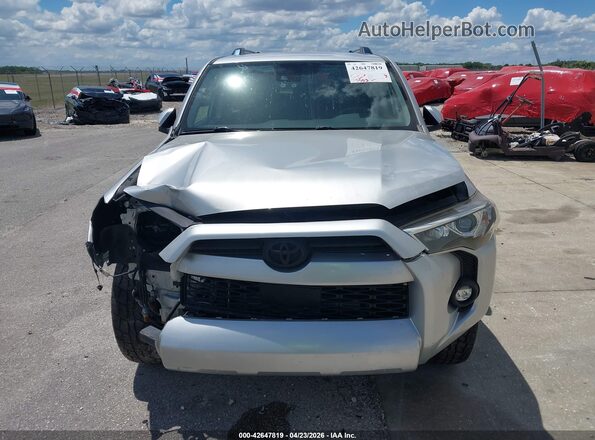 JTEEU5JR4M5232240 2021 TOYOTA 4RUNNER Silver უკანა სალონის ხედი