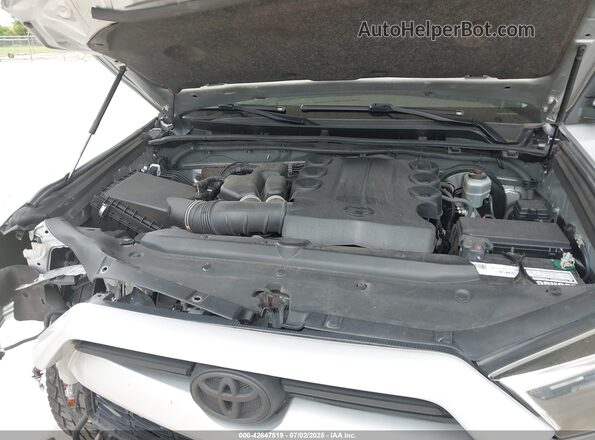 JTEEU5JR4M5232240 2021 TOYOTA 4RUNNER Silver უკანა ხედი