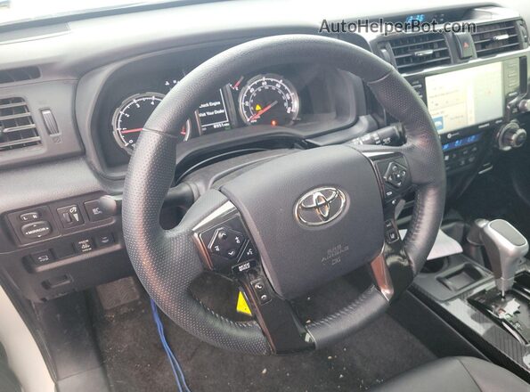 JTELU5JR4P6107986 2023 TOYOTA 4RUNNER  Вид щитка приладів