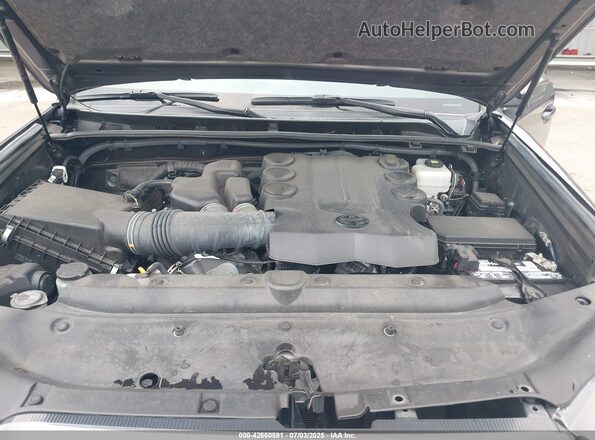 JTEMU5JR0P6096392 2023 TOYOTA 4RUNNER Gray Rear view