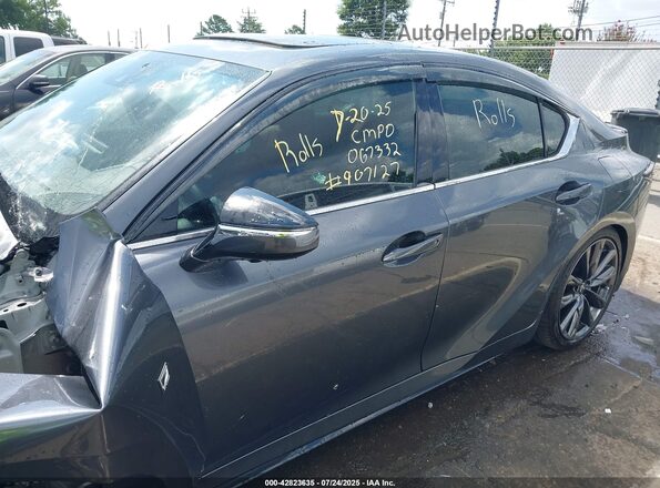 JTHGZ1B20P5067332 2023 LEXUS IS Серый Вид задней части салона