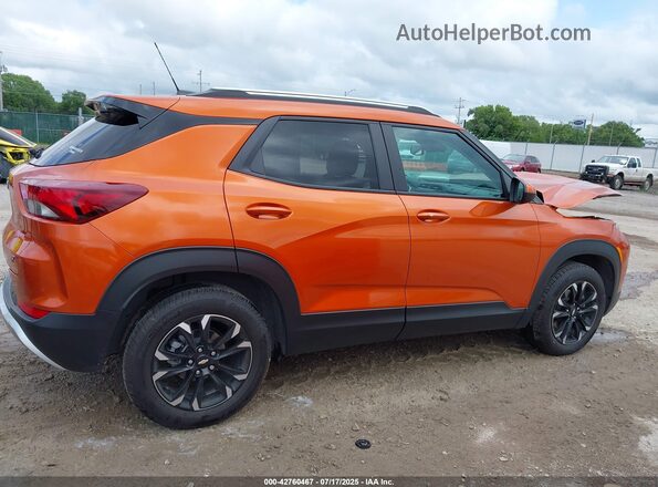KL79MPSL9PB065341 2023 CHEVROLET TRAILBLAZER Orange Widok wnętrza z tyłu