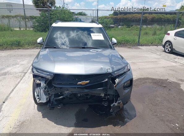 KL79MVSL6MB081822 2021 CHEVROLET TRAILBLAZER Серый Вид спереди