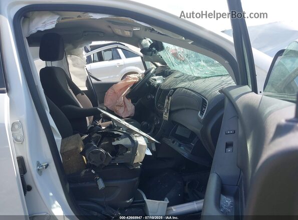 KL7CJKSB5JB721325 2018 CHEVROLET TRAX Silver Սալոնի դիմացի տեսք