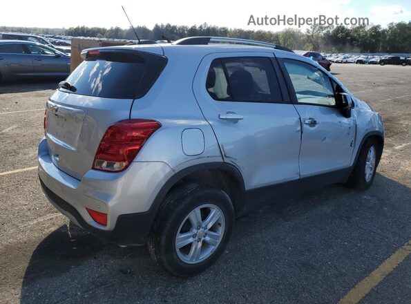 KL7CJLSM2MB375665 2021 CHEVROLET TRAX Silver უკანა მარჯვენა