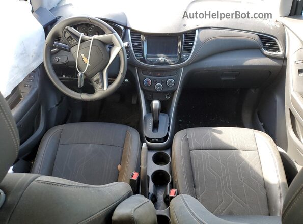 KL7CJLSM2MB375665 2021 CHEVROLET TRAX Silver წინა პანელის ხედი