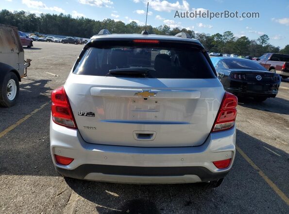 KL7CJLSM2MB375665 2021 CHEVROLET TRAX Silver უკანა ხედი