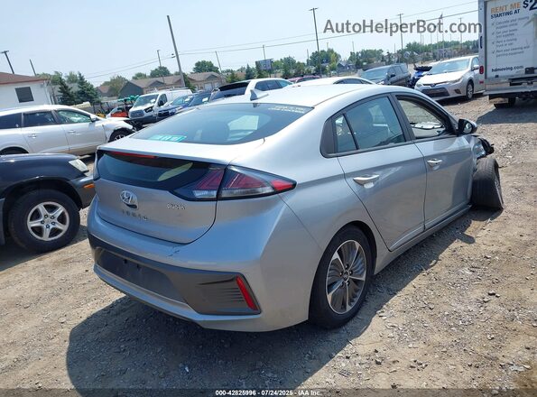 KMHC65LDXMU250749 2021 HYUNDAI IONIQ PLUG-IN HYBRID Silver 