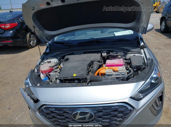KMHC65LDXMU250749 2021 HYUNDAI IONIQ PLUG-IN HYBRID Silver 