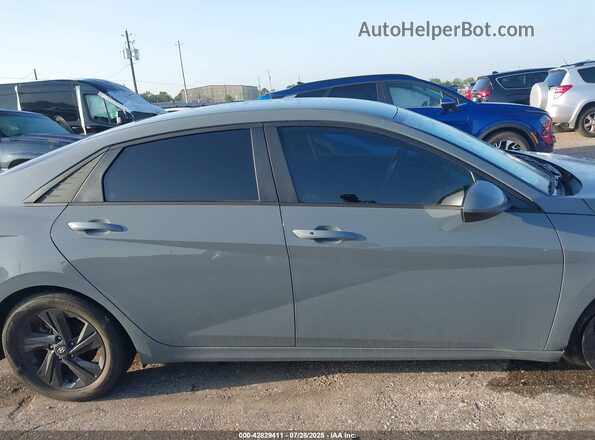 KMHLM4AG1MU144400 2021 HYUNDAI ELANTRA Серый Вид задней части салона