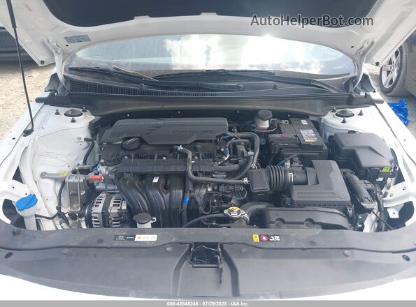 KMHLS4DG2RU665943 2024 HYUNDAI ELANTRA White Widok z tyłu