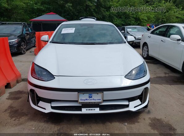 KMHM34AA0SA095756 2025 HYUNDAI IONIQ 6 White Widok zestawu wskaźników