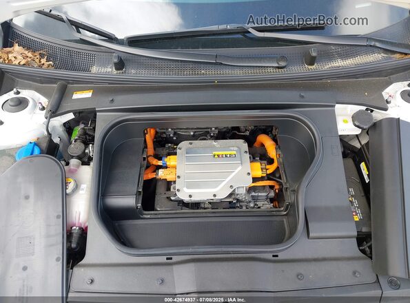 KMHM34AC3PA045667 2023 HYUNDAI IONIQ 6 White Widok z tyłu