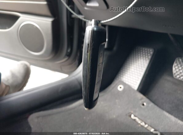 KMTGB4SCXMU046068 2021 GENESIS G80 Black Vista del salpicadero