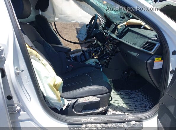 KNAGU4LE6L5039133 2020 KIA OPTIMA HYBRID White Սալոնի դիմացի տեսք