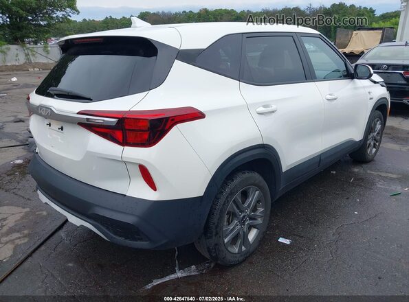 KNDEPCAA2P7393267 2023 KIA SELTOS White Trasero derecho