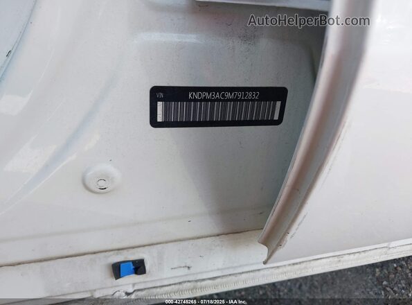 KNDPM3AC9M7912832 2021 KIA SPORTAGE White Շարժիչի բաժամունքի տեսք