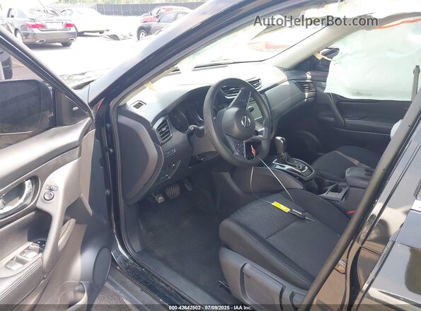 KNMAT2MT2JP522309 2018 NISSAN ROGUE Black Front interior view