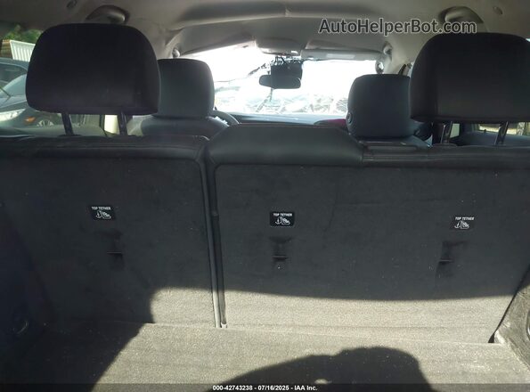 LRBFZNR40ND072592 2022 BUICK ENVISION Silver უკანა სალონის ხედი