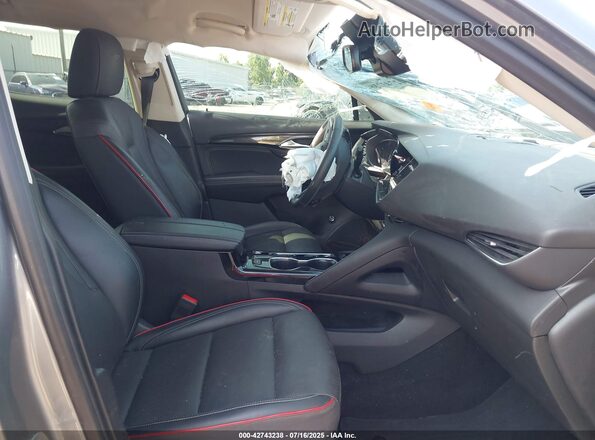 LRBFZNR40ND072592 2022 BUICK ENVISION Silver წინა სალონის ხედი
