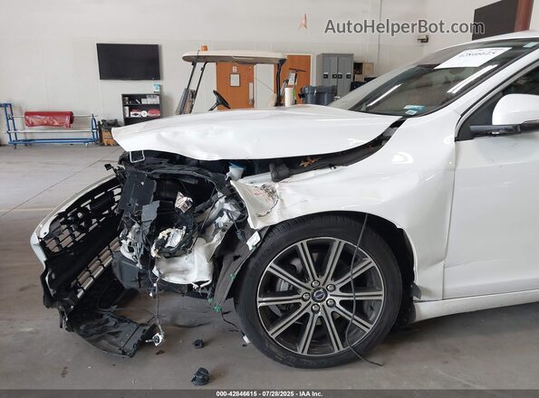 LYV612TM3GB091585 2016 VOLVO S60 INSCRIPTION White Widok z przodu